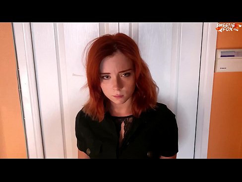 ❤️ Ochranka potrestala krásnou ženu za krádež v obchodě - sperma v ústech ❤️❌ Super sex u nás